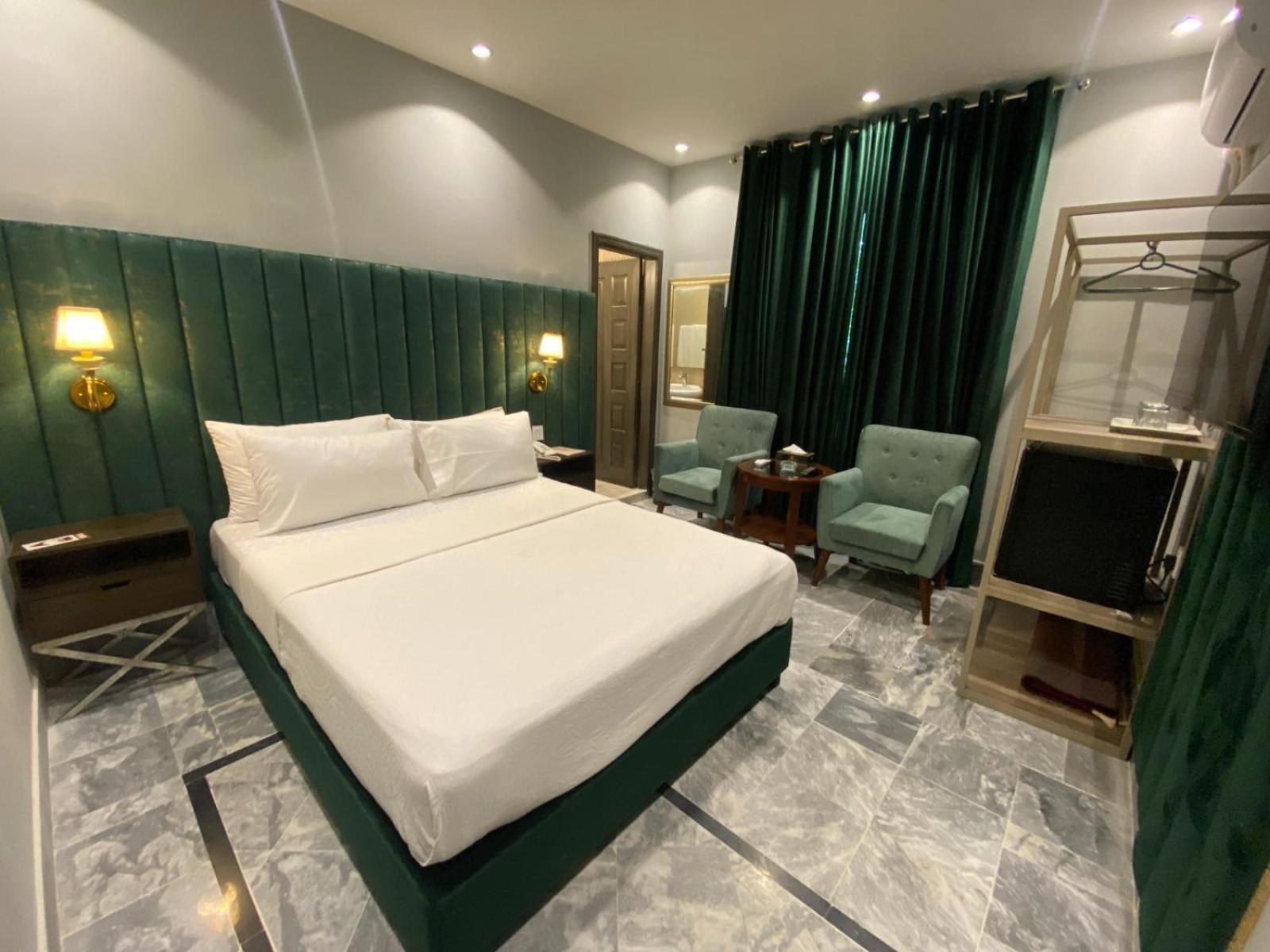 Hotel Vip Express à Peshawar Extérieur photo
